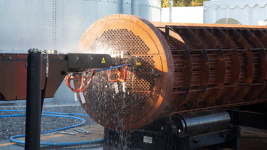 Cleaning of heat exchangers, condensers, coolers, etc.